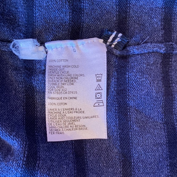 Nautica V-neck Pullover - Picture 5 of 5